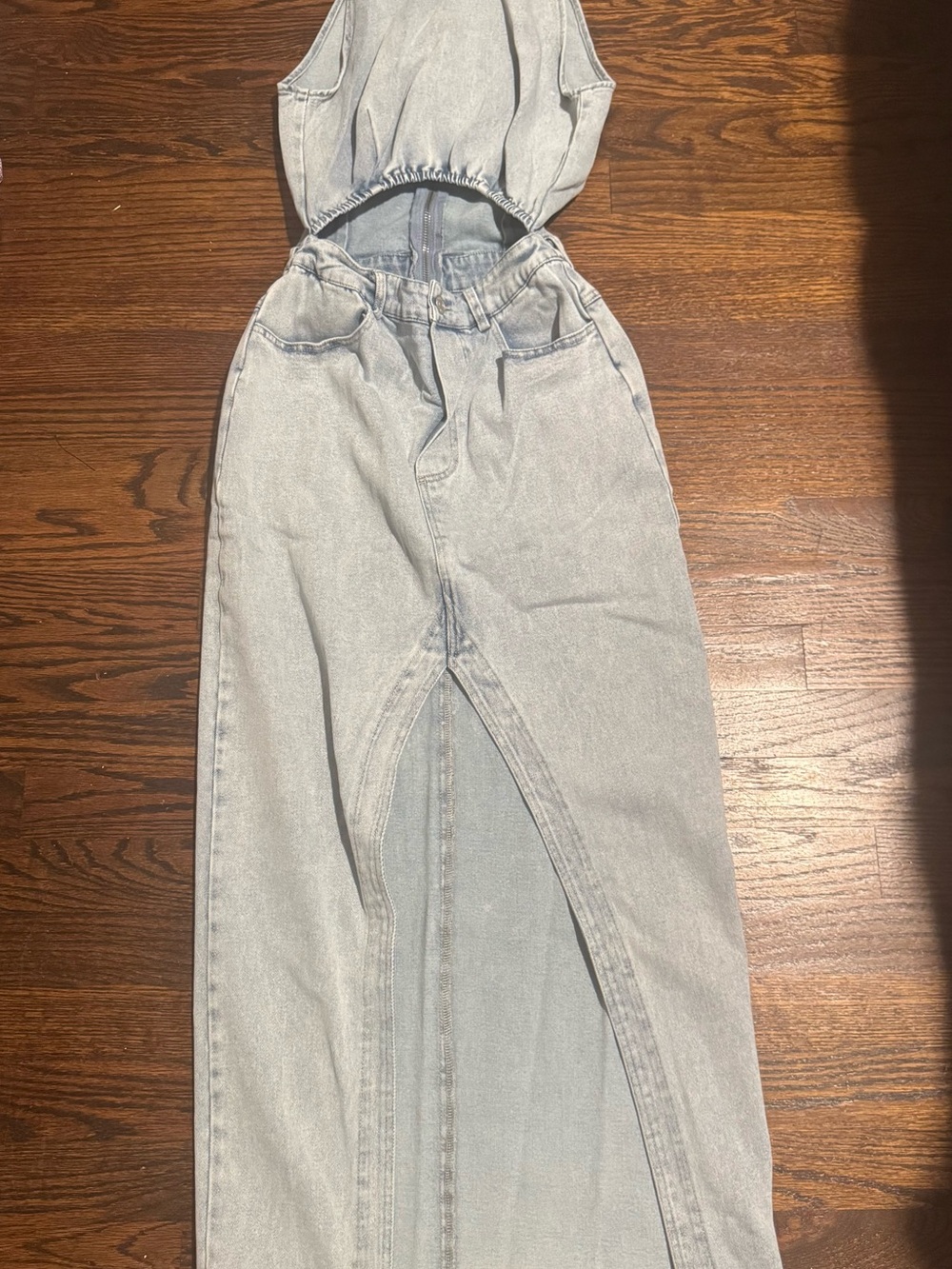 AKIRA Light Wash Flare Wide-Leg Jeans
